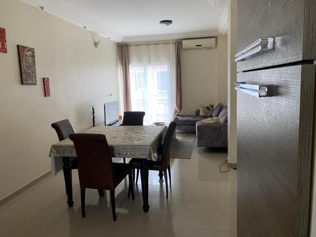 Appartement A Residence De La Paix Dakar Exterior photo